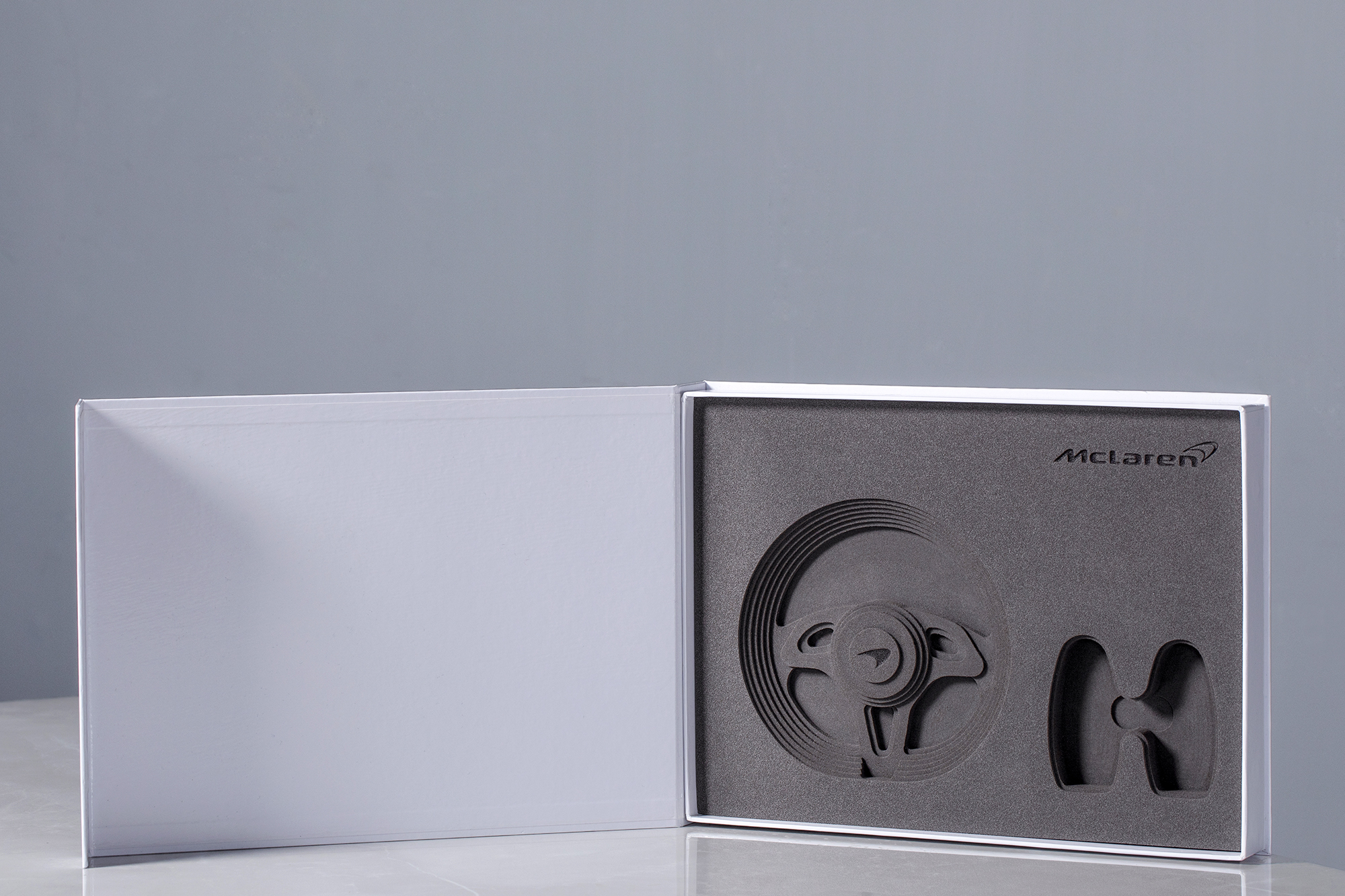 GYG specializes in custom made packaging and specialty projects for limited edition collection. We manage design, engineering and manufacturing as a one stop solution.
