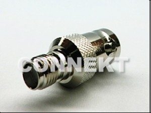 BNCジャックからSMAジャックアダプタ