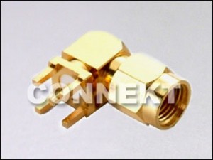 SMAプラグ P.C.Bマウント用(4本脚)、右角度 - PCBマウント用SMAプラグ(4本脚)、右角度