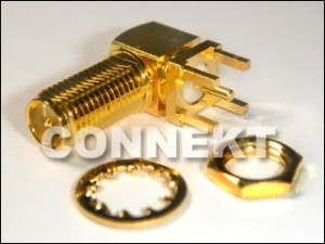 P.C.Bマウント用SMAジャックRPバルクヘッド、右角 - PCBマウント用SMAジャックRPバルクヘッド、右角