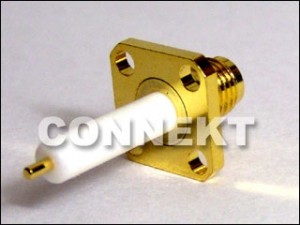 SMAジャック パネルマウント(4ホールフランジ、露出テフロン) - SMAジャック パネルマウント(4ホールフランジ、露出テフロン)