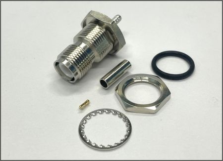 TNCジャックRPバルクヘッド XXケーブル用(バルクヘッド、圧着) - TNCジャックRPバルクヘッド圧着