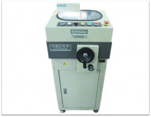 Schneidmaschine mit Schleifmittel