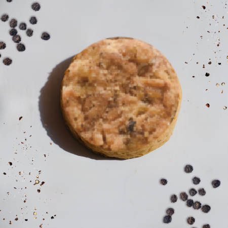 Galleta de tempeh con sabor a pimienta negra - Tempeh, Soybean Tempeh, Tempeh recipe, protein in Tempeh, vegan protein, Tempeh gluten free, Tempeh benefits, Tempeh taste, Tempeh healthy, Tempeh foods, Fermenated Bean Cake, Frozen Tempeh, Fermenated Soybean Cake, how to make tempeh, cook tempeh