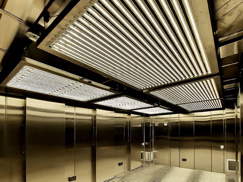 Individuelles Beleuchtungsprojekt für Gewerbegebäude