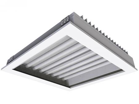 Iluminação LED quadrada suprema de alto desempenho para salas limpas - High Bay, alta eficácia luminosa (135,1 lm/w), iluminação LED para salas limpas IP65.