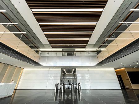Éclairage de plafond LED personnalisé pour le projet d'éclairage personnalisé du siège social de CTCI.