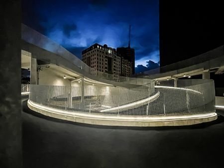 台北表演藝術中心觀景台軟帶燈具應用