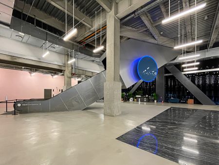 Application of custom suspended linear lighting by Splendor Lighting