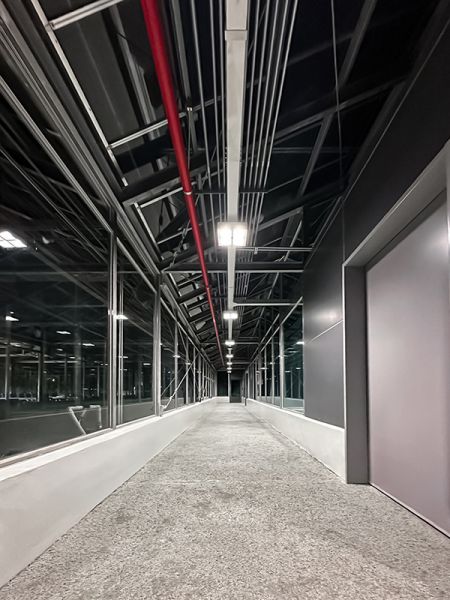 Illuminazione da soffitto con feritoia ad alta efficienza montata su superficie 4000K 2350lm