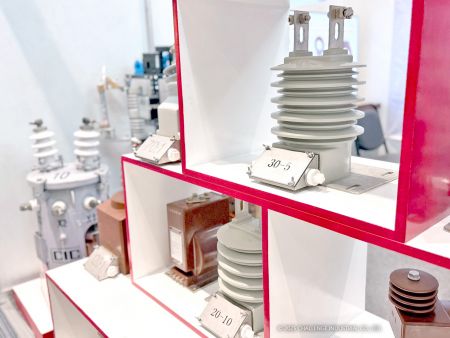 Display of CIC instrument transformers and distribution transformers