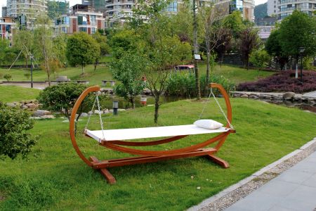 Curved natural solid wood swing bed