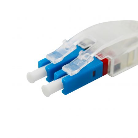 Cable de fibra Ethernet intercambiable en 3 segundos