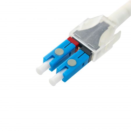 Cable de parche de fibra intercambiable en 3 segundos
