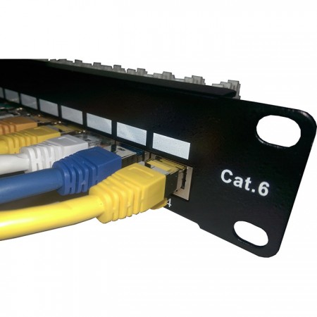 Panel patcha keystone Cat 6 FTP RJ45 z przewodem uziemiającym