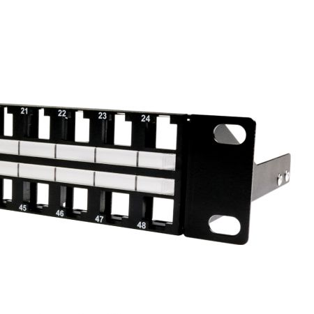 Panel en blanco RJ45 de 48 puertos UTP 1U con barra de soporte