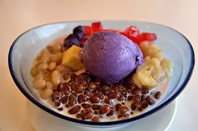 Halo-halo