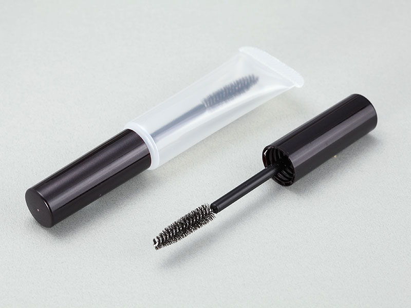 Embalaje de tubo de brillo de labios de PE con pincel, diámetro de 16,19 mm, longitud de tubo personalizada