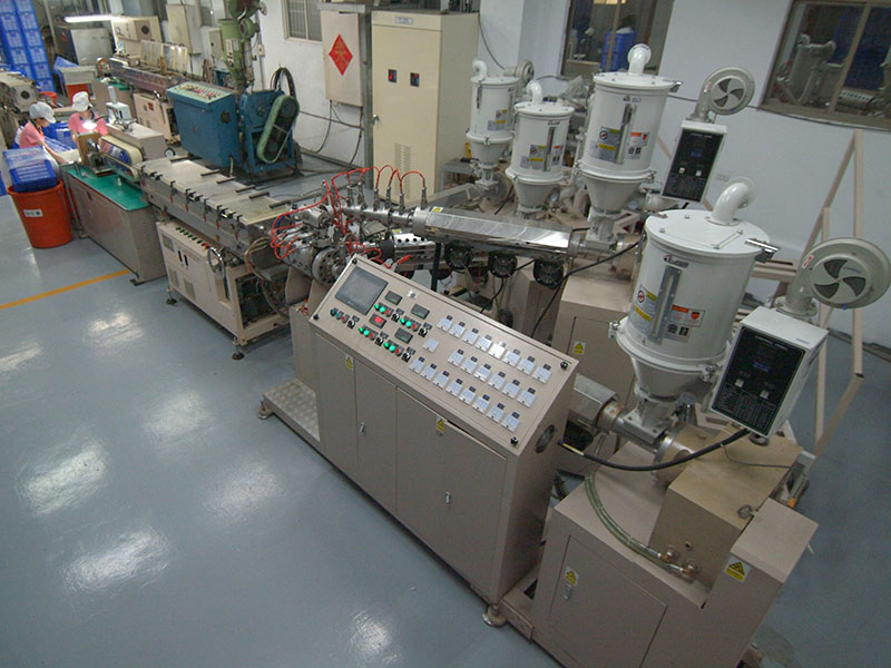 I.TA est un fabricant direct d'usine de tubes de compression de haute qualité.