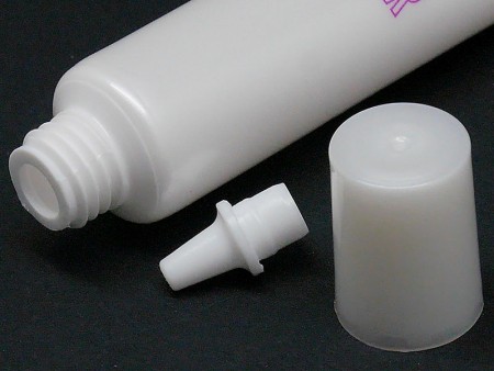 Details of Pharmacy eye primer tube packaging.