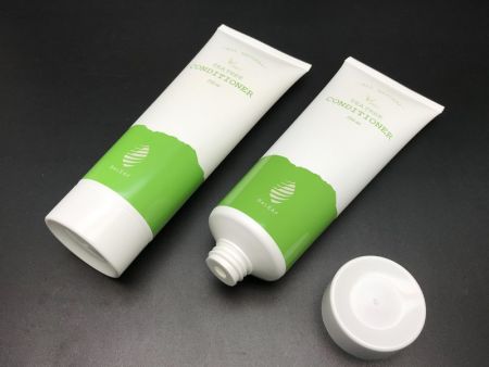 Contenitore per la cura della pelle al tea tree naturale in tubo di plastica