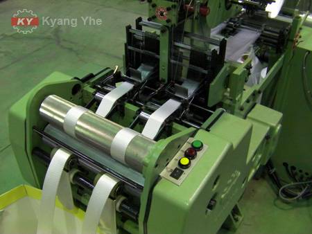 KYF 4/65 High speed automatic needle loom - 高恩機械