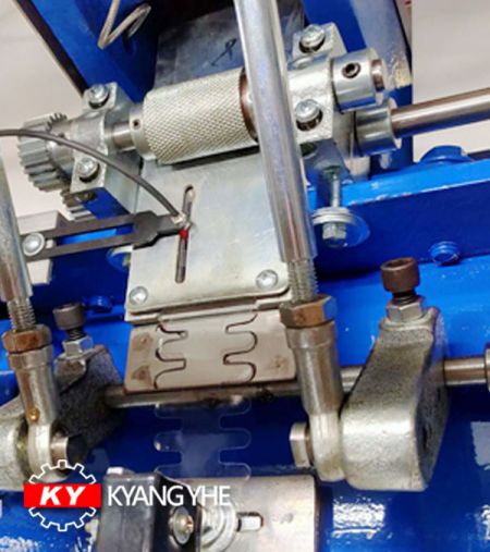 Plně automatický multifunkční stroj na špičkování - Zubatý příčkovací film používaný pro příčkovací stroj KY.
