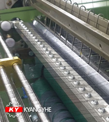 레이스 밴드 크로셰 기계 - KY 크로셰 기계 전달 장치용 예비 부품. 레이스 밴드 크로셰 기계 - KY 크로셰 기계 전달 장치용 예비 부품.