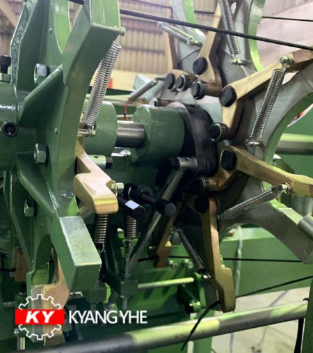 Повністю автоматична машинка для наконечників - KY Запасні частини для машини для наконечників з чотирма затискачами.
