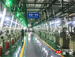 Kyang Yhe NDF 안전벨트 직조기는 중국의 제조업체들에 의해 널리 채택되어 한국으로 수출되었으며, 고강도 안전벨트 웨빙 생산에서 안정적인 성능을 보여주고 있습니다. 정밀 CAM shedding 시스템과 안정적인 실 공급 디자인을 갖춘 이 기계는 장기간 연속 작동 중에도 일관된 웹 품질과 향상된 생산 효율성을 보장합니다. 이 사례는 NDF 안전벨트 직조기의 신뢰성과 아시아 안전벨트 웨빙 제조 시장에서의 경쟁력을 강조합니다.