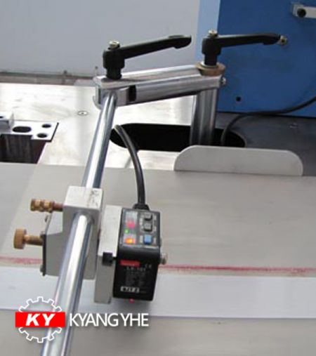 Elektronische Bildschirmaufkleber-Druckmaschine - KY-Siebdruckmaschinenersatzteile für Farbsensor.
