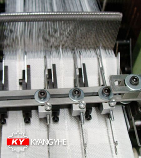 Machine à tisser les rubans étroits de type suisse - Pièces de rechange pour machine à tisser les tissus étroits KY pour le support de plaque de ruban