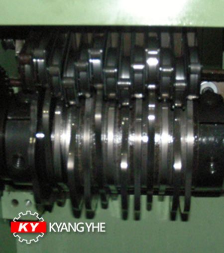 Machine à tisser à aiguilles spéciale pour ceinture de sécurité professionnelle - Pièces de rechange pour métier à aiguilles KY pour maillon de chaîne de rouleau.