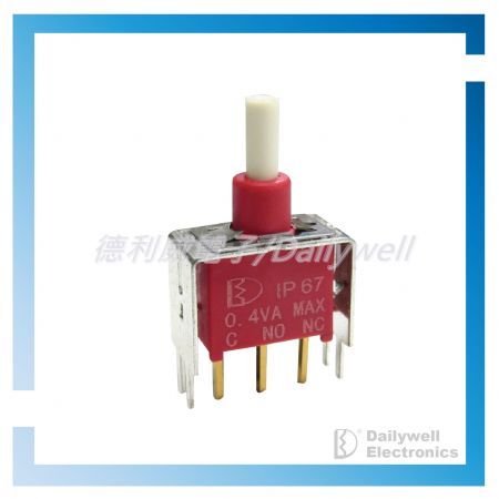 Těsněný tlačítkový spínač s okamžitým účinkem