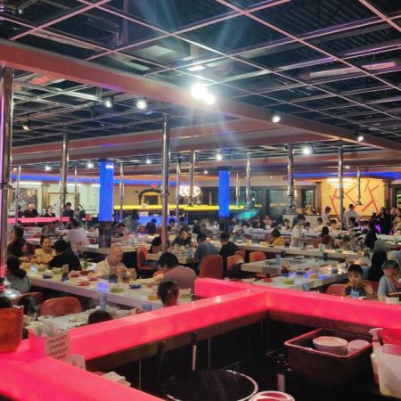 volcano hot pot & bbq 磁力迴轉火鍋