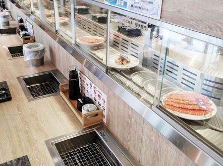 Progetto di soluzione per ristorante Yakiniku con nastro trasportatore refrigerato - Ristorante Yakiniku rotante refrigerato automatizzato