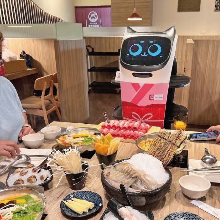 富士匠锅物-鸿匠-送餐机器人