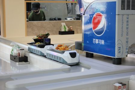 紅江インテリジェント食品配達ロボット