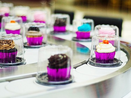 Cupcake Shop Solution Project - Automatic cupcake store