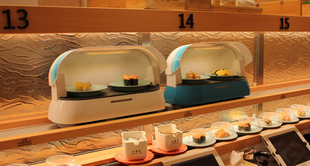 food delivery robot - sushi demonstration