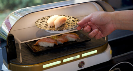 food delivery robot - sushi demonstration