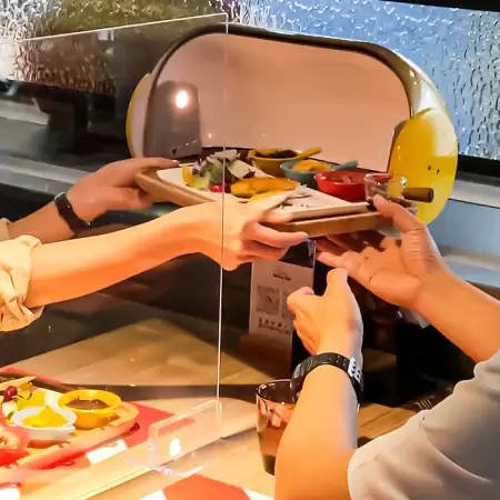 智能送餐機器人