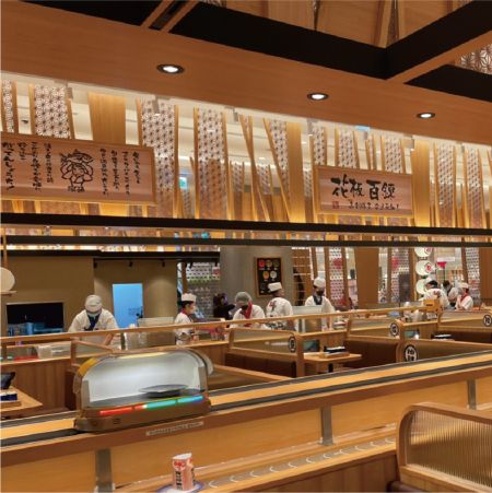 Robot na doručování jídla