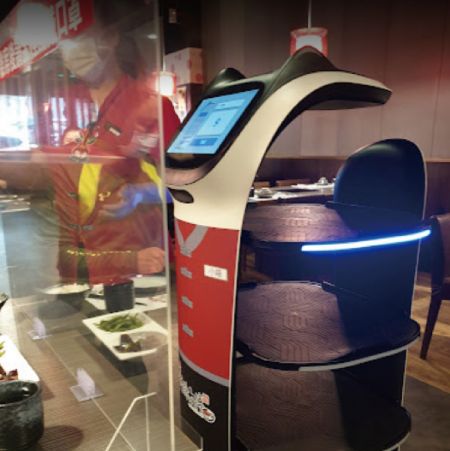 香辣太傅锅物-鸿匠-贝拉送餐机器人