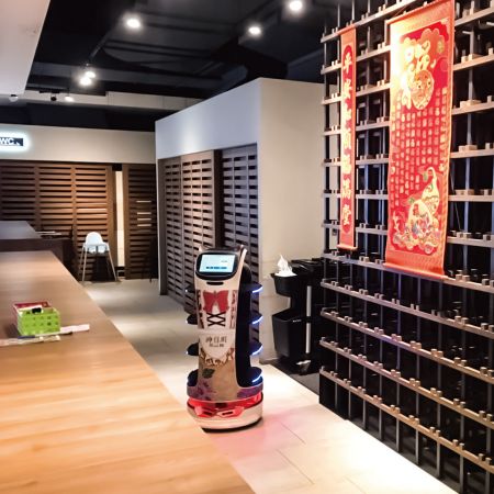 神保町-鸿匠-送餐机器人