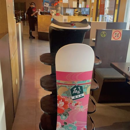 石头日式炭火烧肉-鸿匠-贝拉送餐机器人YakinikuStone_Tablet ordering System-03.jpg