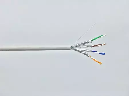 Câble LAN U/FTP Catégorie 6A - Câble LAN Cat. 6A U-FTP, 500 MHz