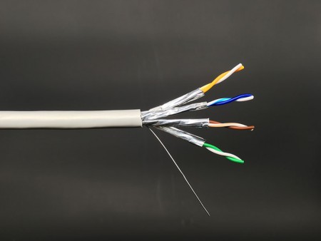 Cable de red de categoría 6A - Cable LAN de Alto Rendimiento de Categoría 6A