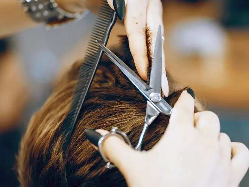 Produttore di forbici per capelli