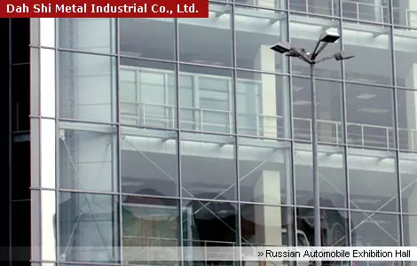 Salão do automóvel da Rússia